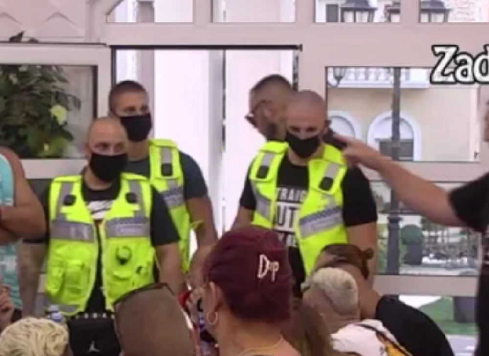 Mina i Car napravili opšti haos: Lomili, urlali i razvaljivali sve po kući! (FOTO/VIDEO)