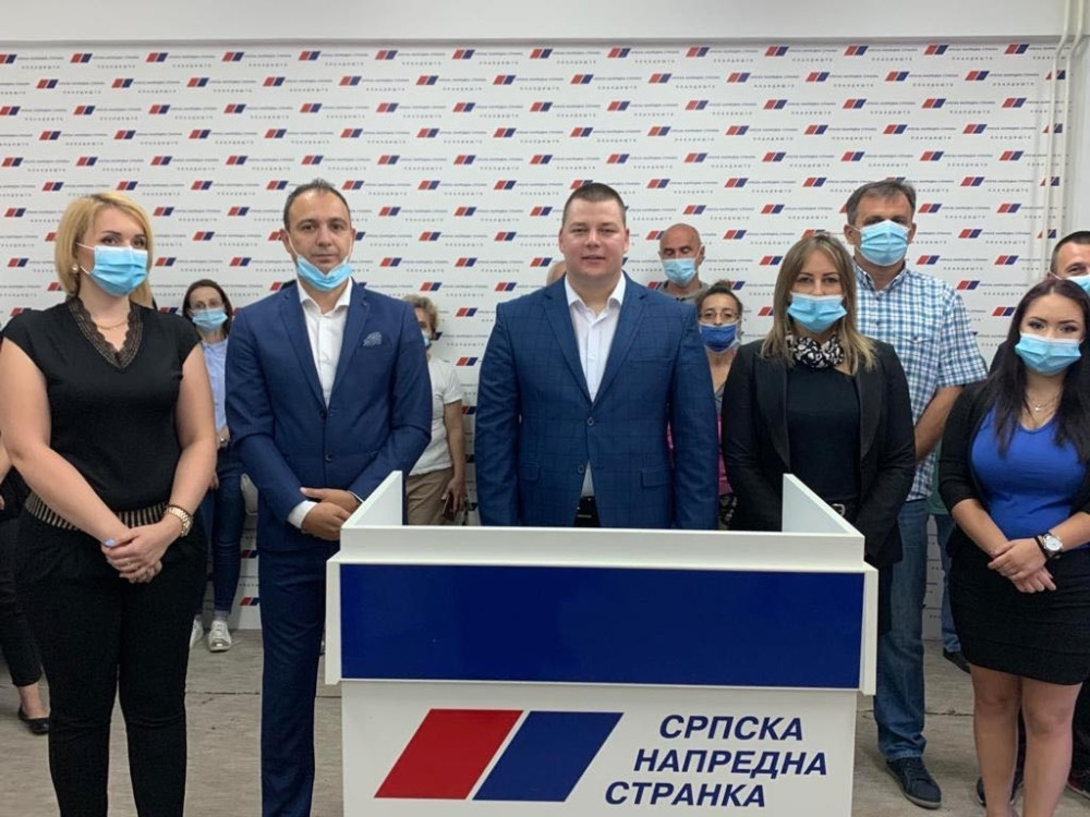 Funkcioneri i članovi SPS u Plandištu pristupili Srpskoj naprednoj stranci