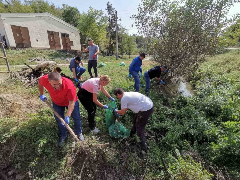 Obeležen Svetski dan čišćenja na Voždovcu! (FOTO/VIDEO)