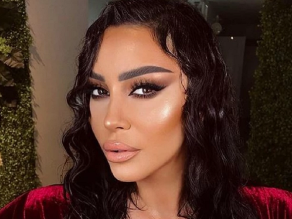 Pevačica uhapšena na albanskoj granici zbog krijumčarenja oružja!