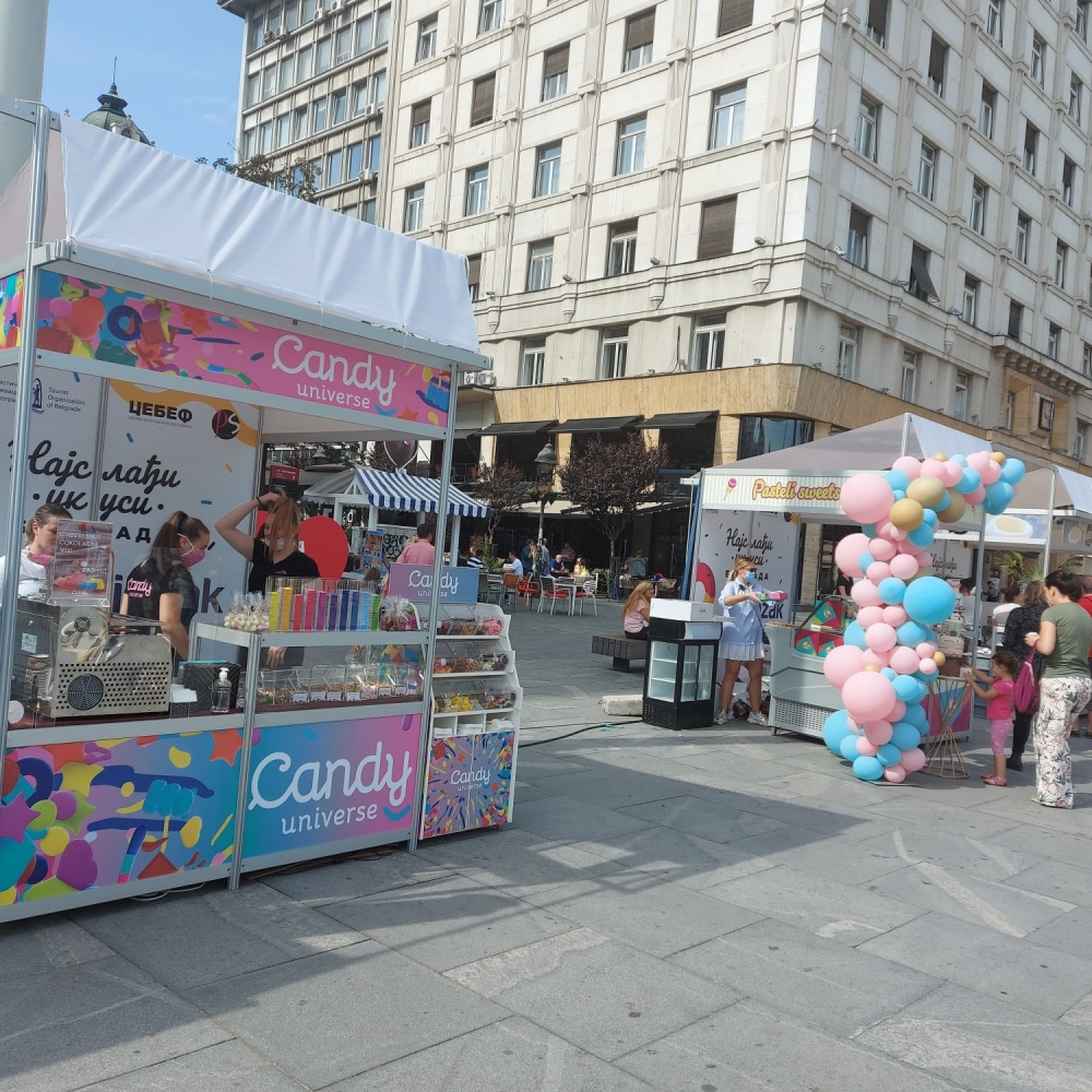 Slatki  štandovi u centru grada se tope (nestaju) sutra