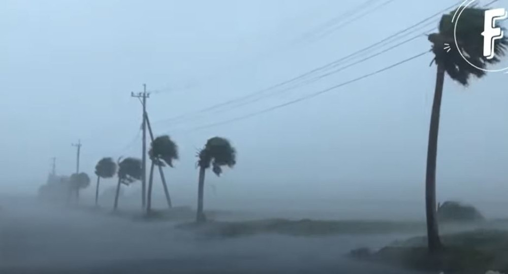 Dramatično u Grčkoj! Oluja ne popušta, kuće nestaju u velikim poplavama! Reagovao i premijer