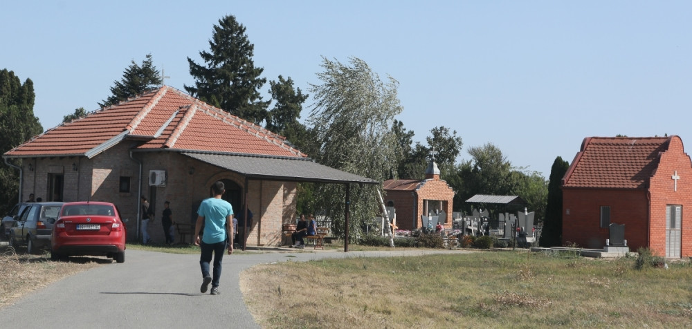 Danas će biti ispraćena tragično preminula beba iz Vršca (FOTO)