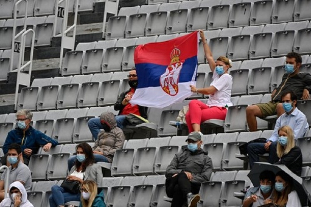 Evo kako su malobrojni navijači Đokovića bodrili svog omiljenog tenisera (FOTO)