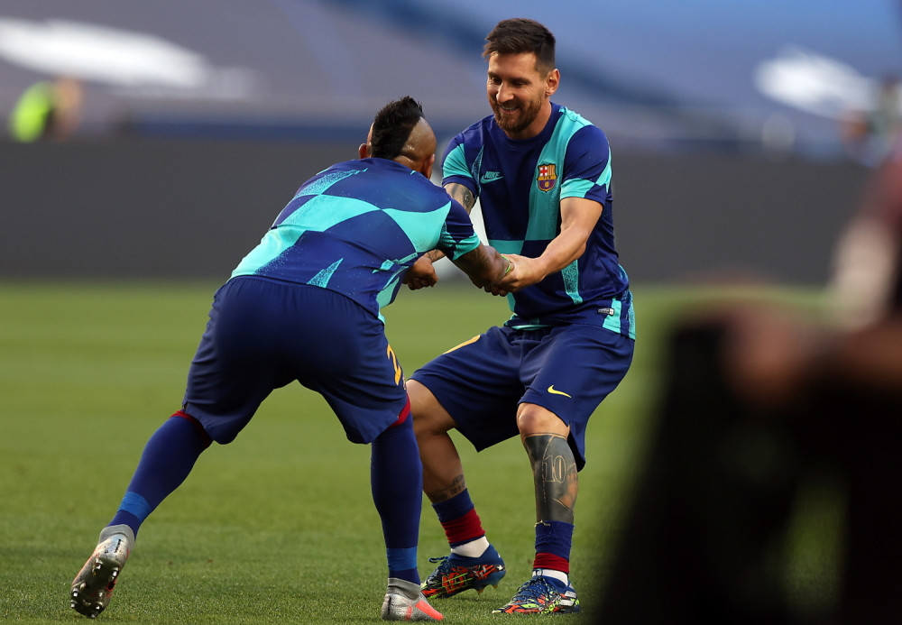 Superzvezda napustila Barselonu