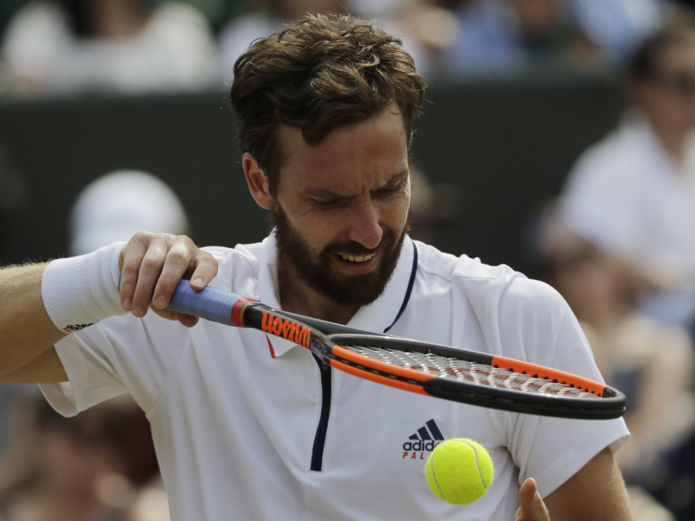 Slavni turnir još nije ni počeo a već drama: Teniser izgubio živce - "Francuska ku***no!"