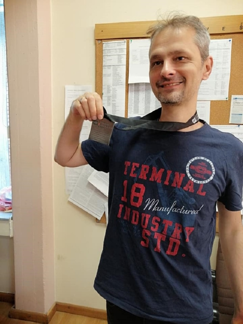 Dejan Bošković je profesor o kom bruji Srbija: Zbog njega biologiju slušaju ne samo deca, već i roditelji i drugi nastavnici