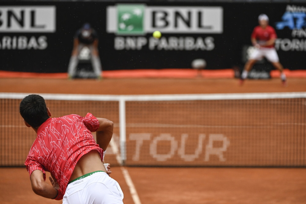 Đoković ponovo u jeku skandala: Evo šta se sve desilo zbog 10 evra!