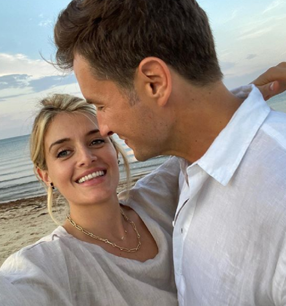 Imaju četvoro dece, jedno nosi srpsko ime, žive svoju idilu, a evo gde su se upoznali