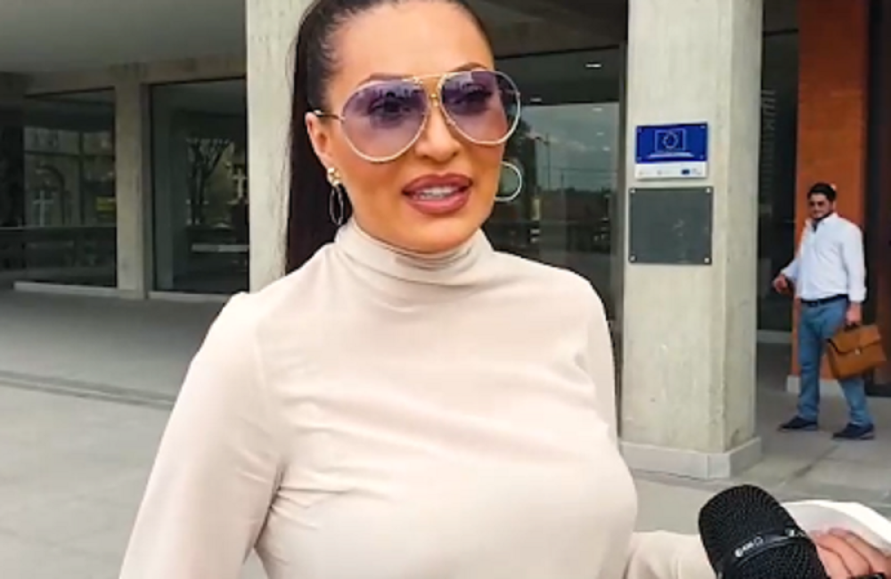 Ceca objavila sliku sa unukom: Mali Željko odeven sav u KRALJEVSKO plavu boju