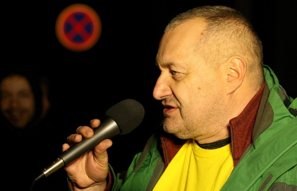 Đilasov ljubimac iz DS ušao u žučnu raspravu, od psovki se okreće želudac! (FOTO)