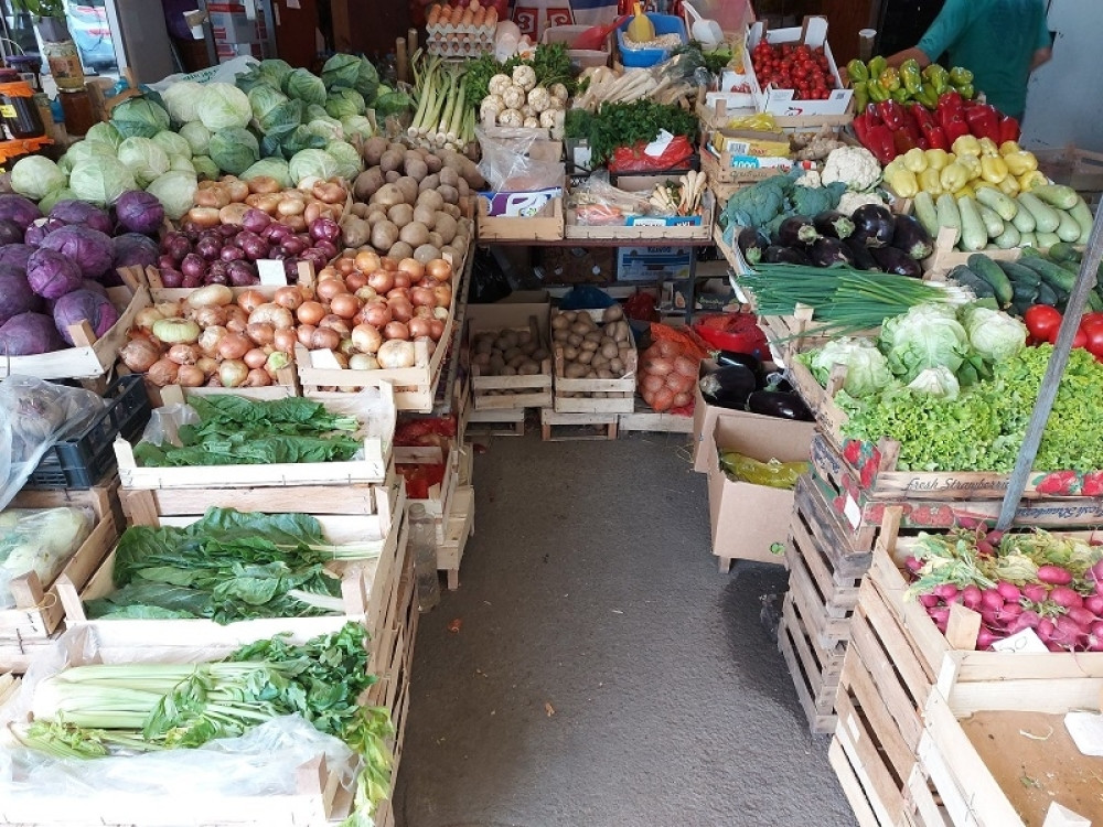 Poboljšava krvnu sliku i snižava holesterol: Jedna voćka dnevno menja sve, puna je vitamina, ali često zanemarena!