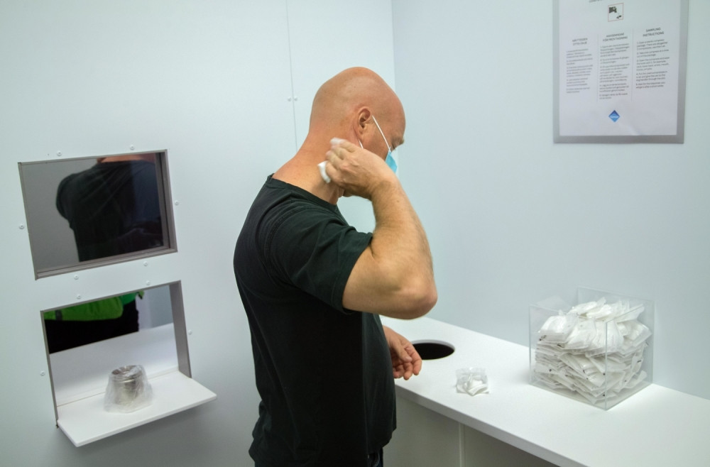 Pronađen jeftin način za testiranje na virus! Bris sa kože se šalje pred ovu životinju, rezultati stižu za par minuta i ništa se ne gura u nos! (FOTO)