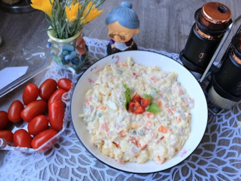 Klasična i neponovljiva RUSKA SALATA za sve one koji je nikad nisu pravili ! (RECEPT)