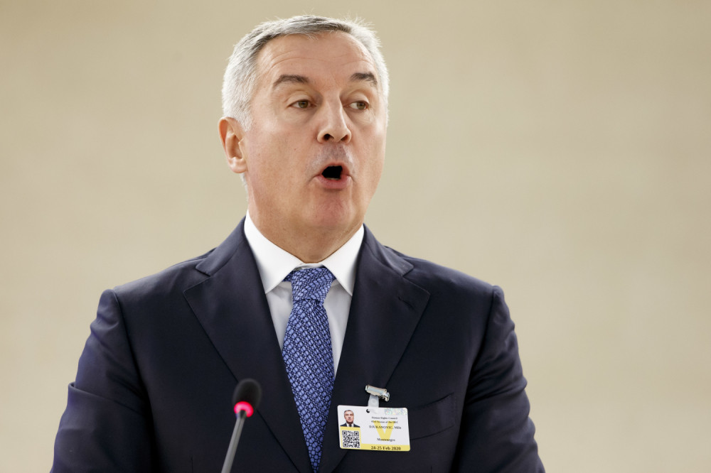 Kinezi uzimaju imovinu i autoputeve u Crnoj Gori! Sve je to Milova korumpirana politika