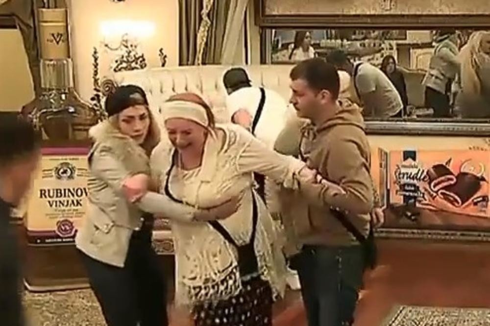 Lepa Lukić nije se pojavila na sahrani prijatelja Bore Drljače, a produkcija Hepi televizije otkrila i zašto!