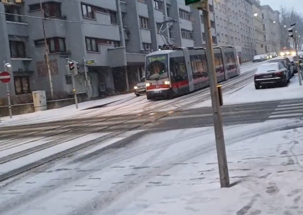 Pao sneg u Austriji i Italiji, u Hrvatskoj padao grad, nevereme stiže i u Srbiju? (VIDEO)