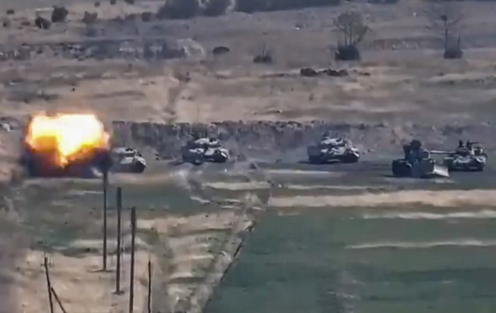 Azerbejdžan gađao teritoriju Jermenije, svet strepi pred onim što sledi: Upotrebiće najmoćnije oružje koje poseduju!