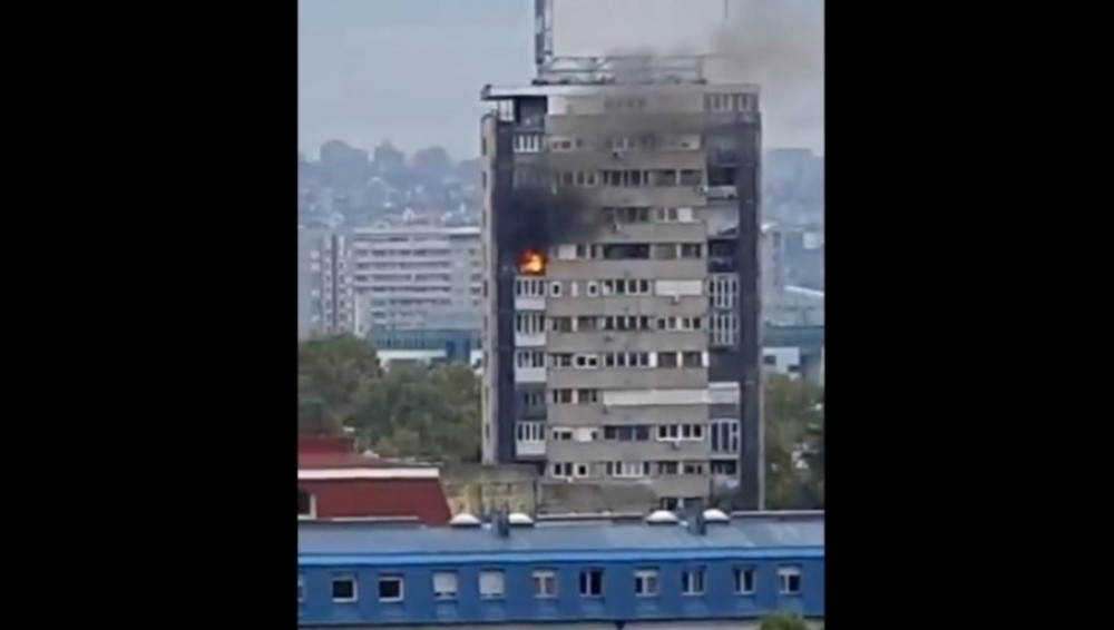 Policijske, vatrogasne i ekipe Hitne pomoći izašle su na teren (VIDEO)