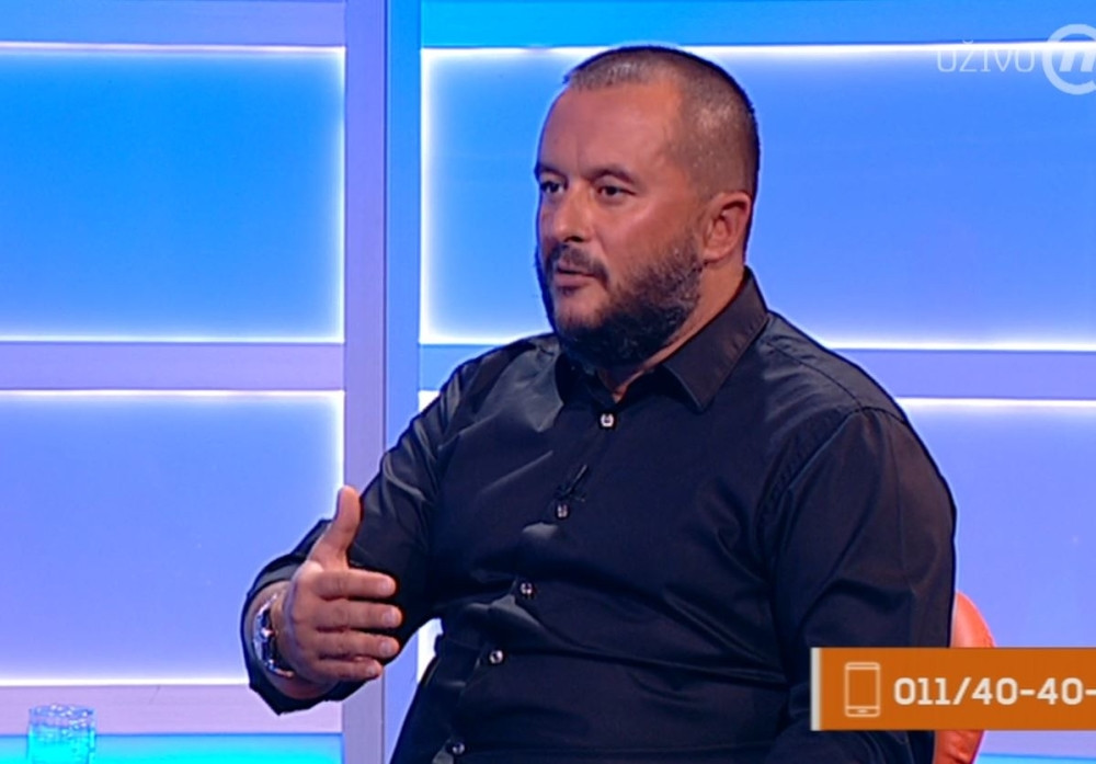 Ivanović došao kod Olje u Utisak nedelje, a detalj na njegovoj ruci je iziritirao Srbiju