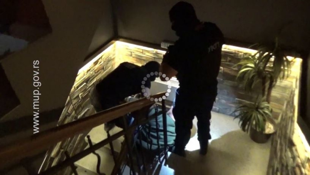 Pozajmili 4.000 evra, a tražili mu 40.000! Maltretirali su ga surovo, a onda je upala policija!