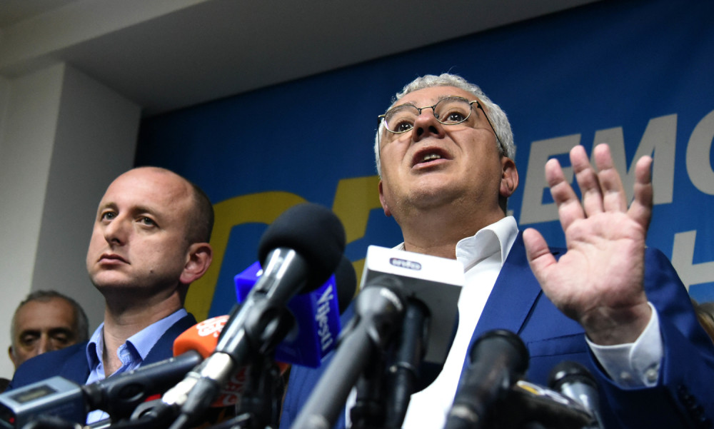 Knežević i Mandić podneli krivične prijave, Milo i NATO na udaru!