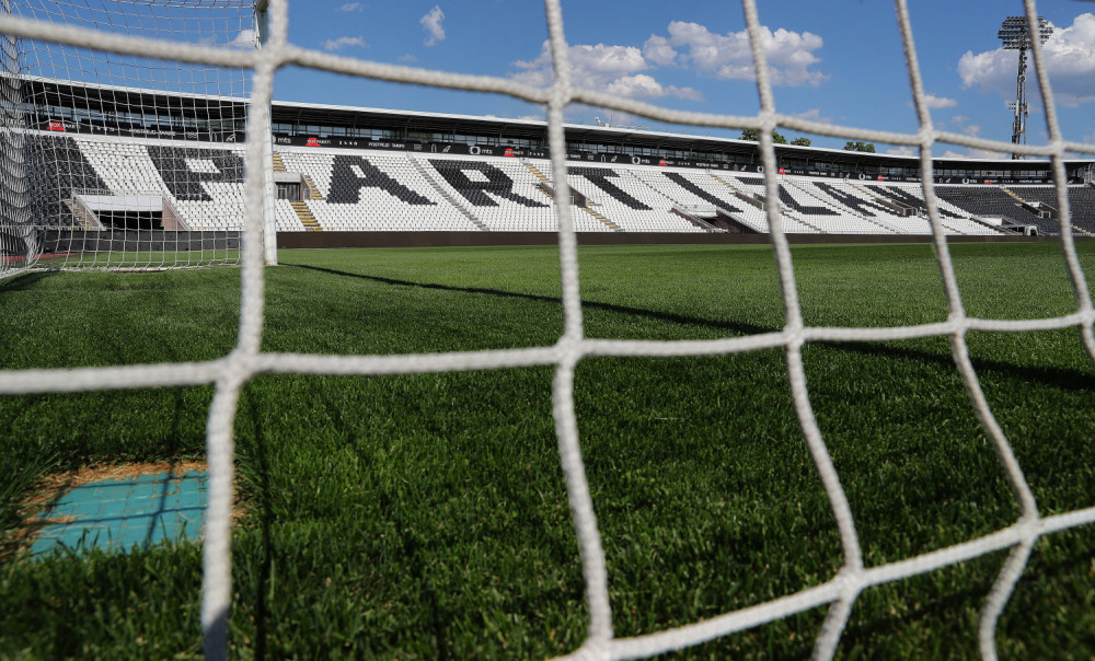 Englez je toliko zaljubljen u Partizan da će pab nazvati po njemu!