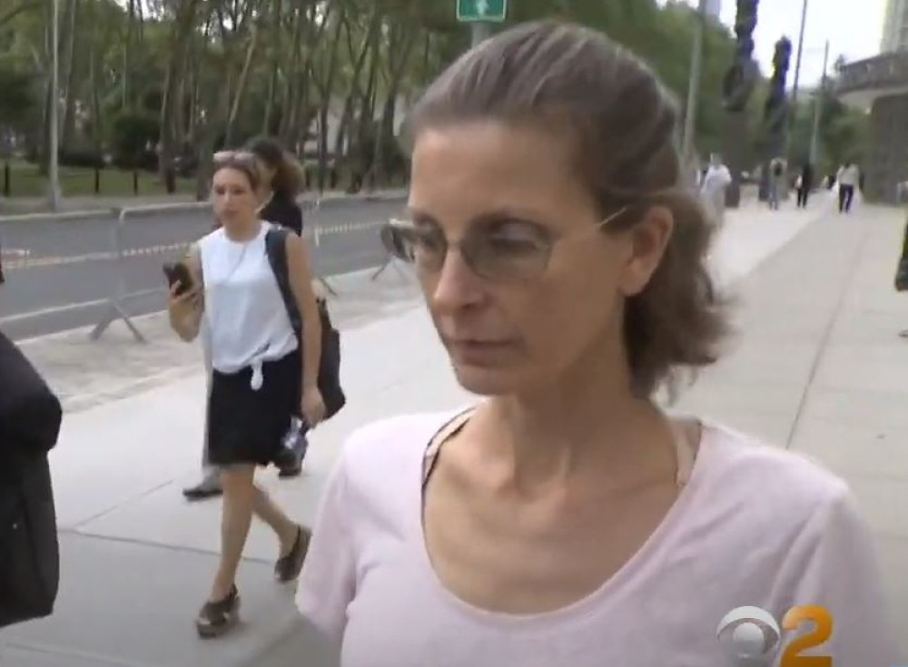 Vrbovala žene u sektu u kojoj je bila i unuka princeze Jelisavete (VIDEO)