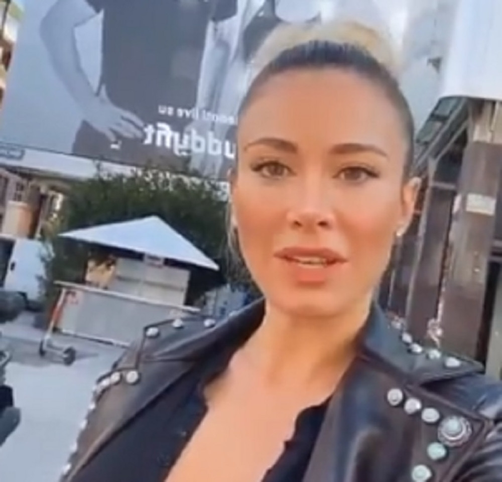 Malo ko je gledao novu frizuru, a u prvom planu njene zanosne obline (FOTO)