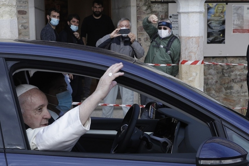 Bajden razgovarao sa papom Franjom