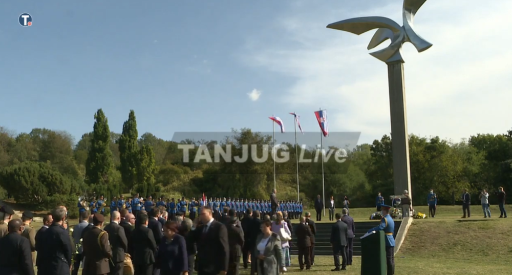 Premijerka Brnabić na komemoraciji u Jajincima