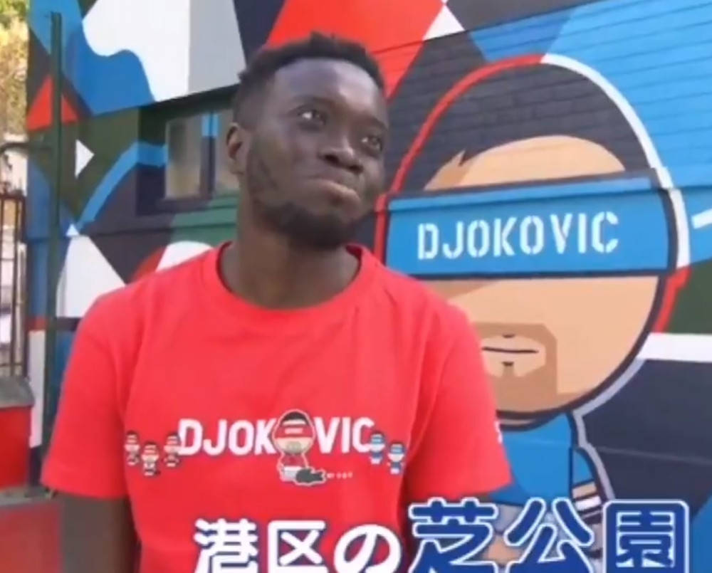 Poznato je da najbolji teniser sveta ima puno obožavatelja širom planete, ali ovakvog do sada niste videli! (FOTO) (VIDEO)