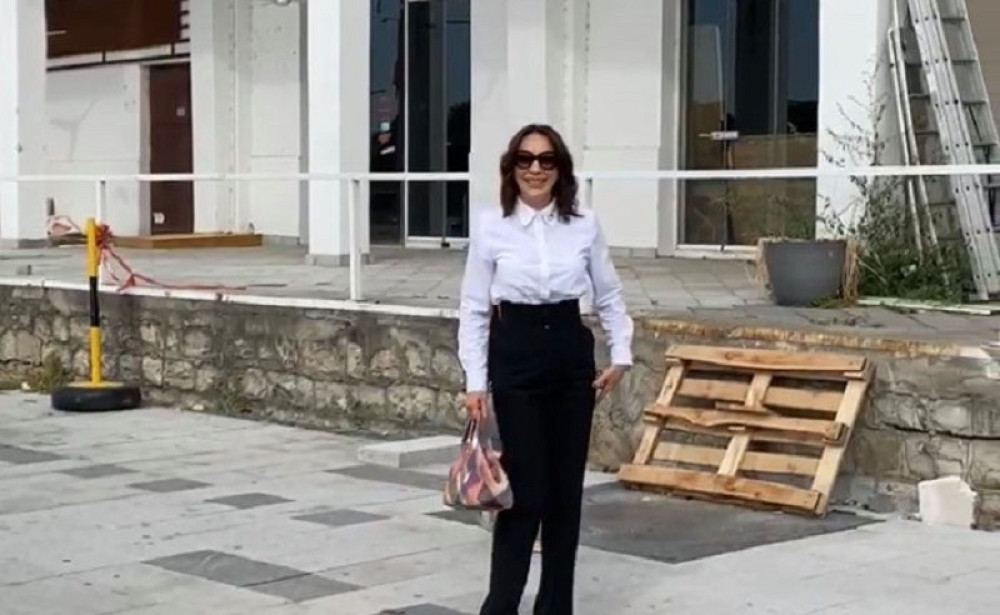 Romana Panić priznala da je pljačkala bankomate: Dok je iznosila svoju ispovest, tresle su joj se i ruke i noge! (VIDEO)