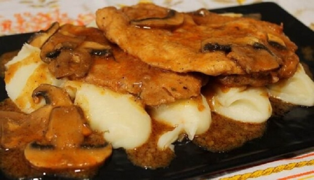 Pikantne lovačke šnicle u sosu, koje će vas oduševiti!