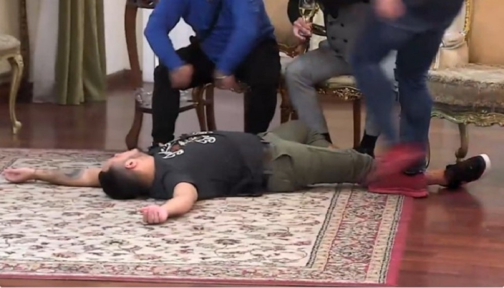 Stravična svađa Naide i Gasttozza potresla vilu "Parova": Došlo do FIZIČKOG OKRŠAJA! (VIDEO)