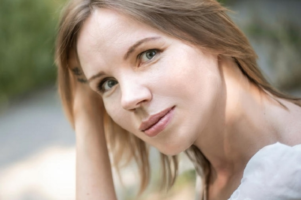 Posle decenije zabavljanja, mlada ostala sama pred oltarom!