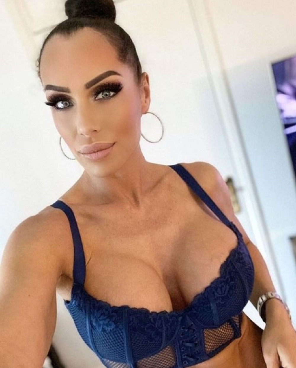 Bivša zadrugarka Ljuba Pantović rešila da se obračuna, pa se obratila policiji, advokat je uzeo stvar u svoje ruke (VIDEO)