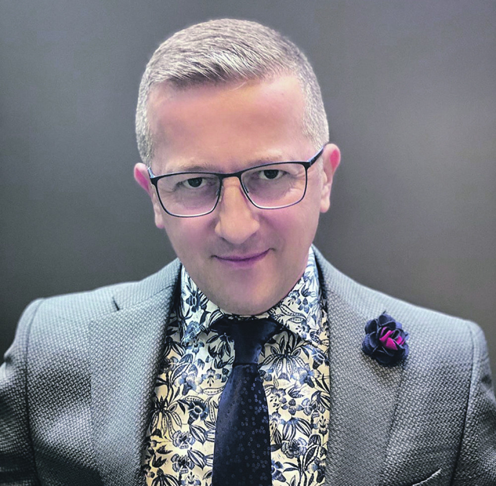 Srđan je nekada bio voditelj Jutarnjeg programa, dobio je otkaz, a sada je potpuno promenio profesiju! (FOTO)