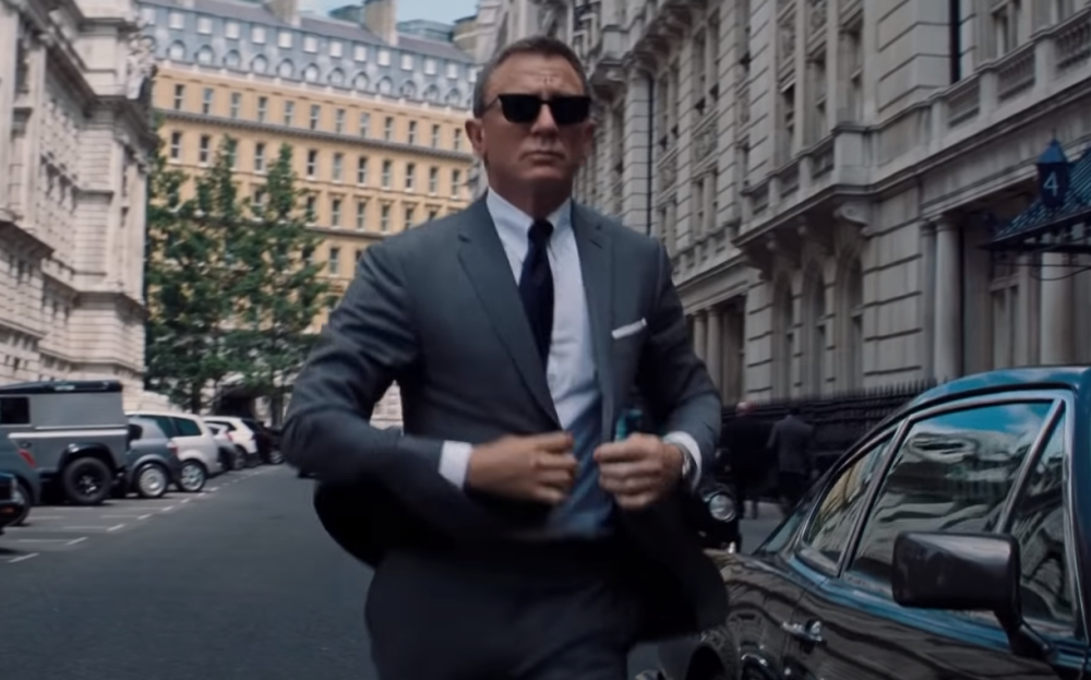 Kupaći Bondove devojke na aukciji, od cene se dobija glavobolja! (FOTO)