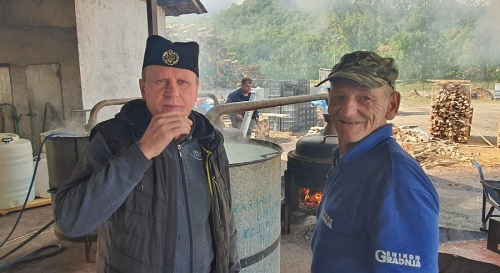 Đilasov kum krenuo u kampanju