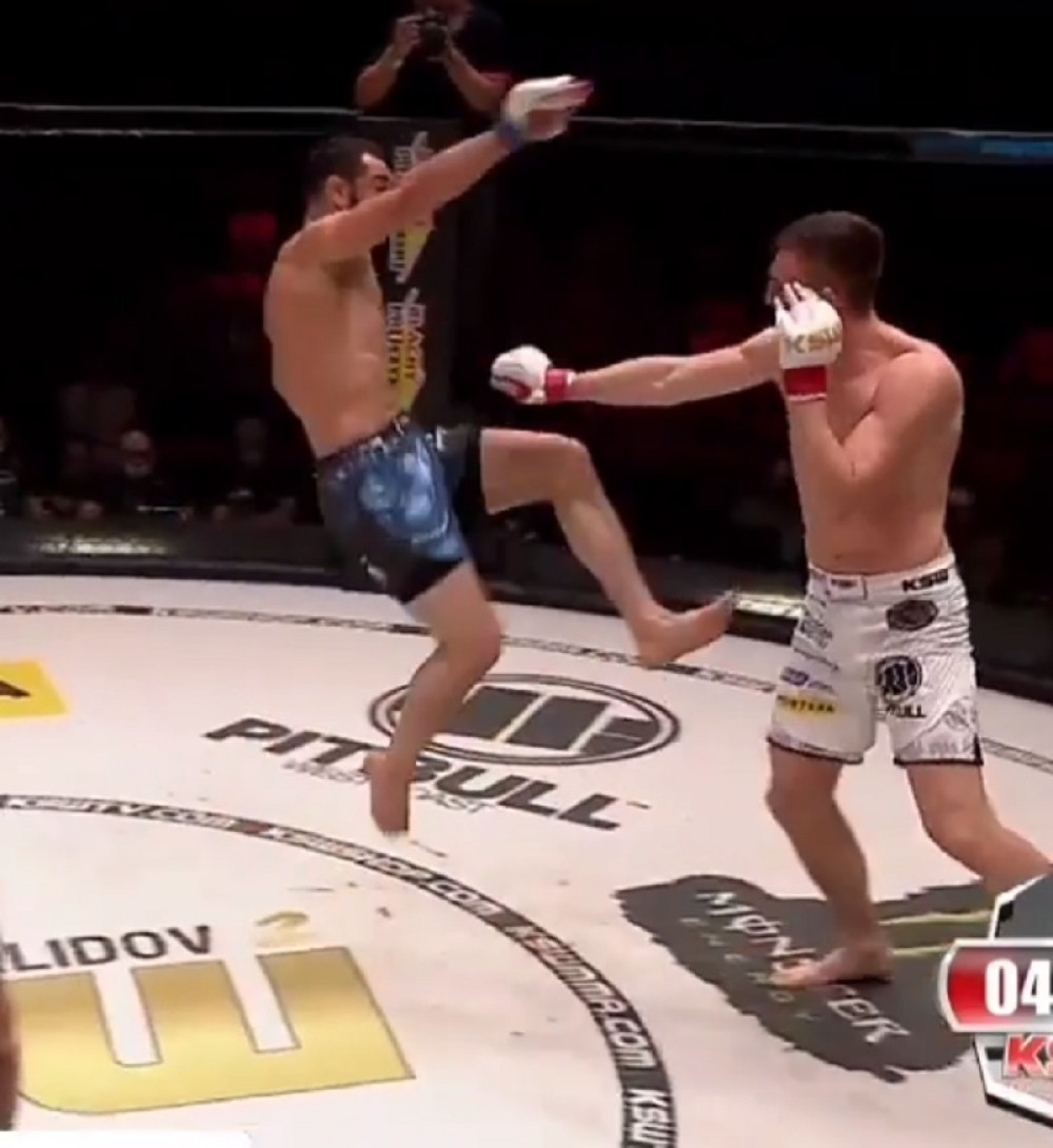 Bolji nokaut dugo niste videli, samo je sevnulo! (VIDEO)