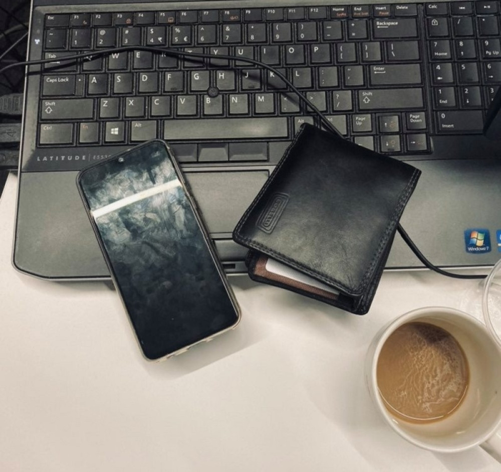 Svi korisnici ajfona treba da budu svesni šta će im se desiti sa telefonima, sevaju tužbe na svim krajevima sveta!