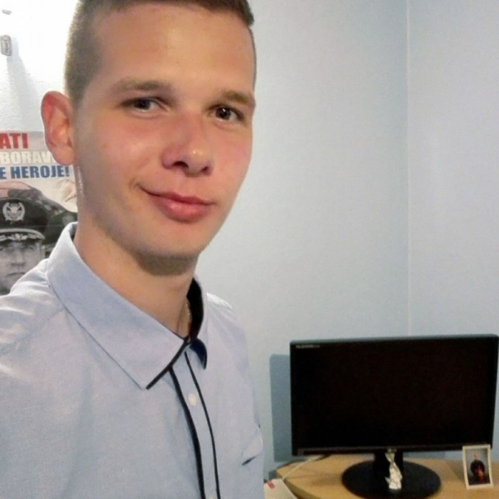 Ovo je mladić koji je pucao iz "kalašnjikova" u centru Zagreba, ranio policajca, a zatim izvršio samoubistvo!