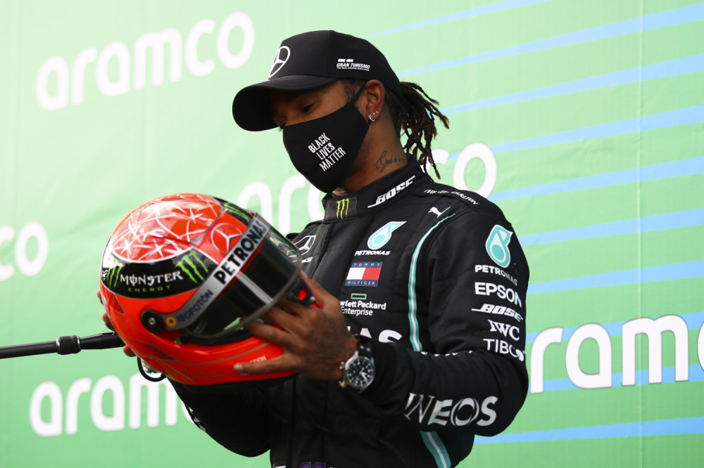 Hamilton očekuje novi ugovor sa Mercedesom!