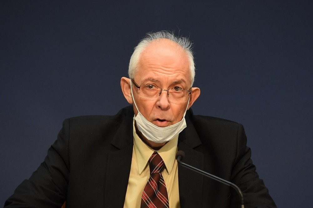 Doktor Kon objasnio kada ćemo reći zbogom maskama, a onda otkrio zašto je primio baš Fajzerovu vakcinu!