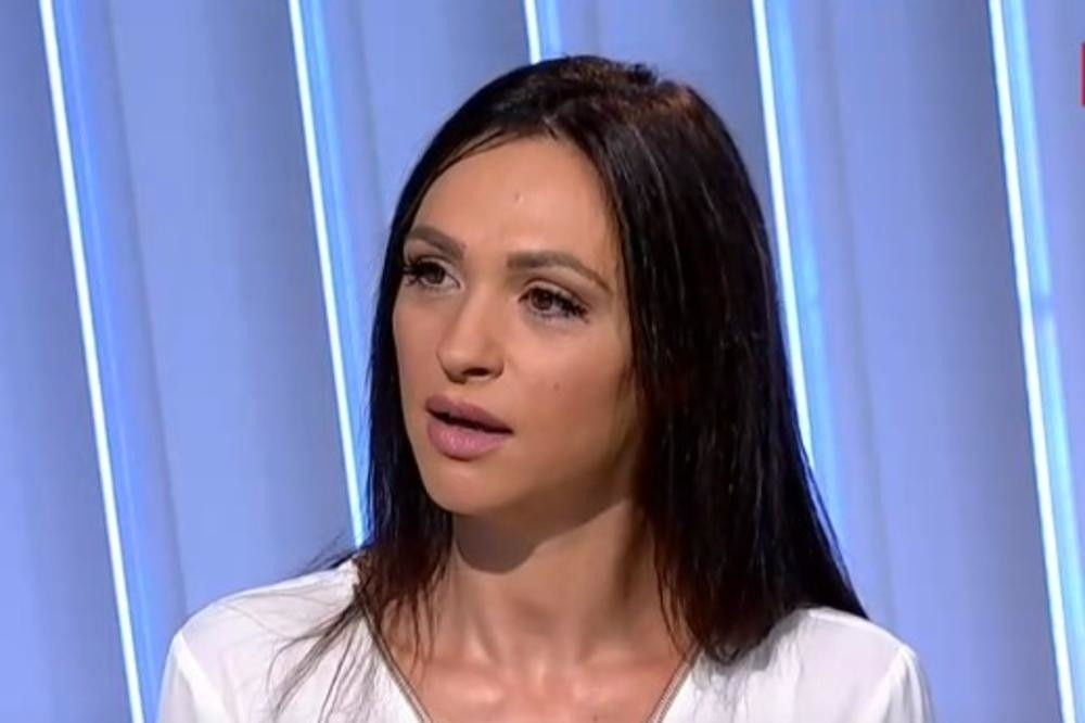 Ljupka Stević pokazala skrivenu tetovažu koje se sada stidi, a evo kome je posvećena! (FOTO)