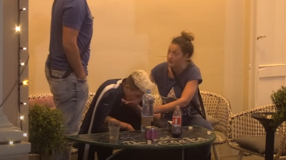 Matora zbog Anđela pobegla iz Bele kuće (VIDEO)