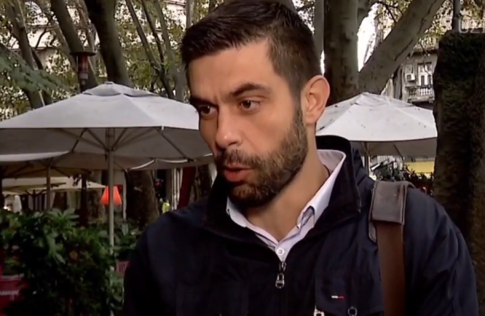 Uporedio ih sa bodljikavim prasadima koja vode ljubav (VIDEO)