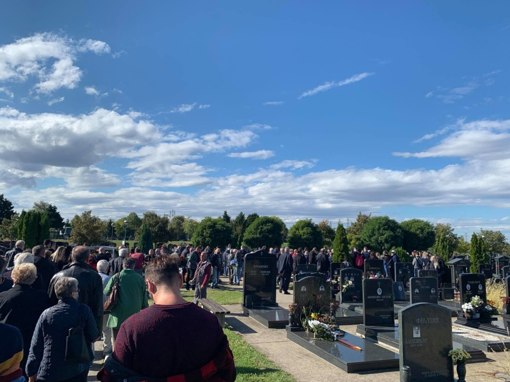 Era Ojdanić grcao u suzama na sahrani folk LEGENDE Bore Drljače