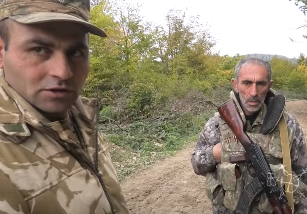 (UZNEMIRUJUĆI VIDEO) Jermeni objavili snimak posle zasede, 60 mrtvih Azera leži na gomili pored puta